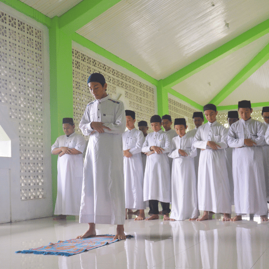 Pembiasaan ibadah dan adab harian